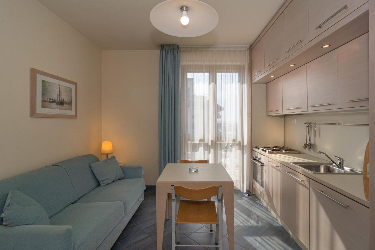 Hotel Brunella Lido di Camaiore Buitenkant foto