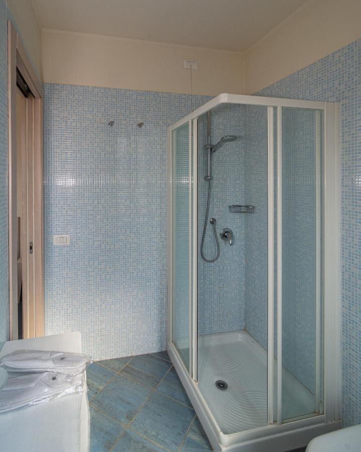 Hotel Brunella Lido di Camaiore Buitenkant foto