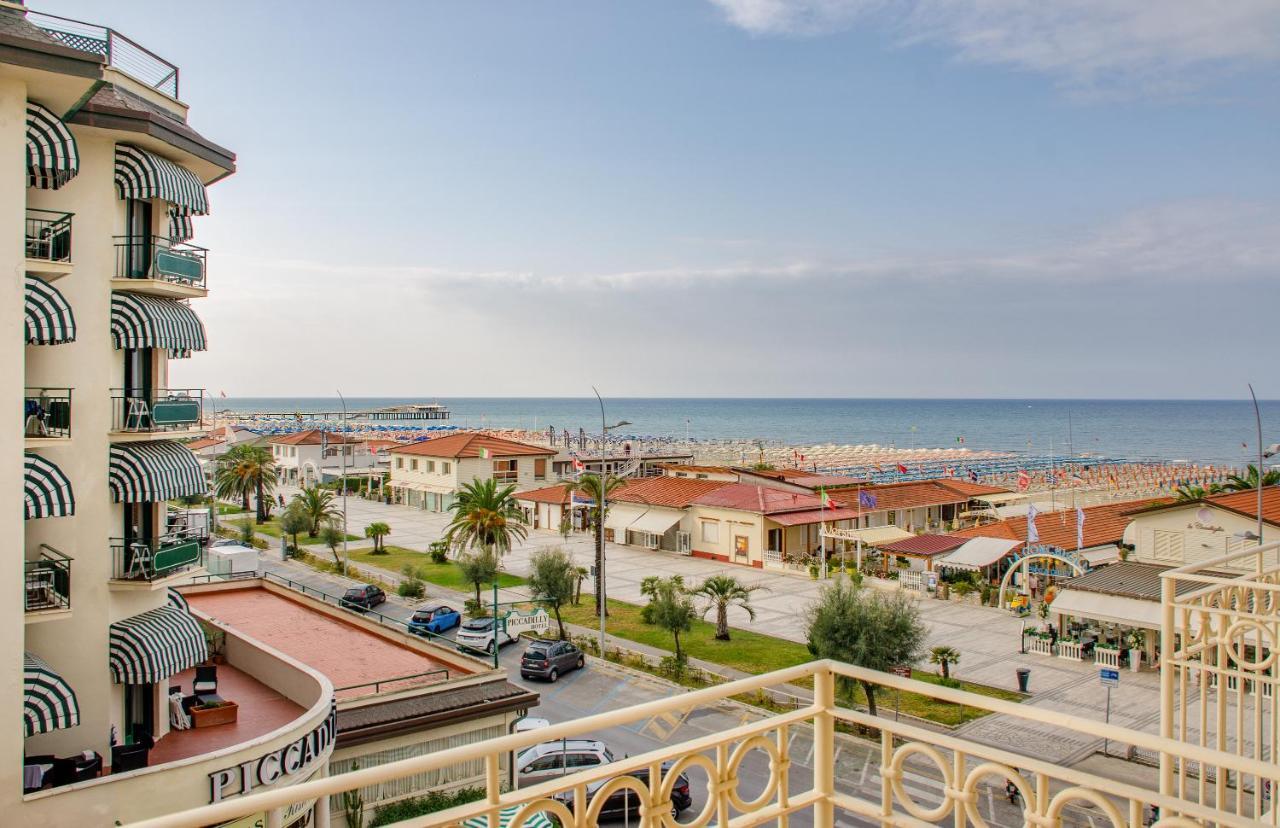 Hotel Brunella Lido di Camaiore Buitenkant foto